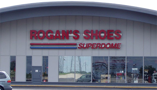 Rogans Shoes Green Bay East Shoe Store Building Picture