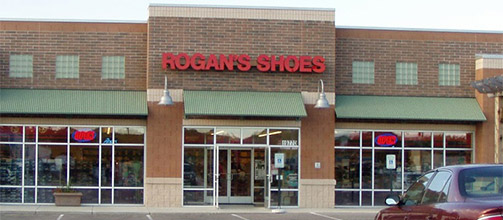 Rogans Shoes Brookfield Shoe Store Building Picture