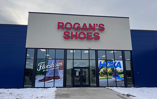 Rogans Shoes Green Bay East Shoe Store Building Picture