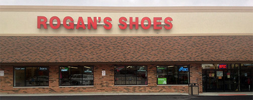 Rogans Shoes Buffalo Grove Shoe Store Building Picture